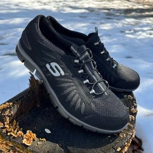 2015 Skechers Black Sporty Sneakers Size 11